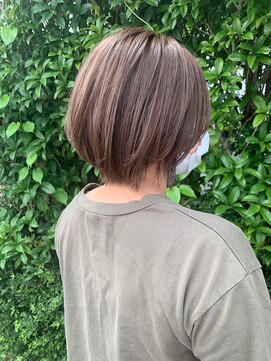 ヴィータ(vita) ショートボブ