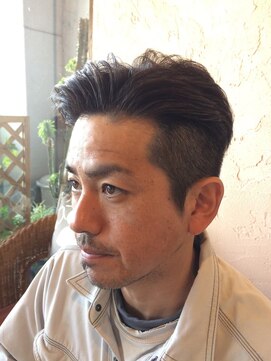 ヘアーサロン ドレミ(Hair Salon DOREMI) 前髪を立ち上げ爽やかさと男らしさを表現したヘア