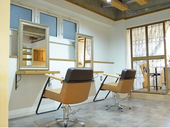 ヘアーデザイン ラボ プリモ(hair design labo Primo)の写真/【伏見桃山駅徒歩5分】拘りが詰まったプライベートSalon♪髪質改善メニューから話題の商材まで豊富に取扱◎