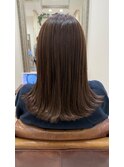 【オリーブベージュ】【ツヤ感カラー】【透明感】