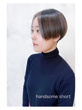 ヴィータ 白金(vi ta) ショート×ハイライト