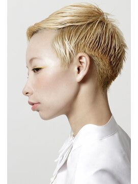 ヘア&エステ ヒロイン 西武池袋店 フェミニンベリーショート