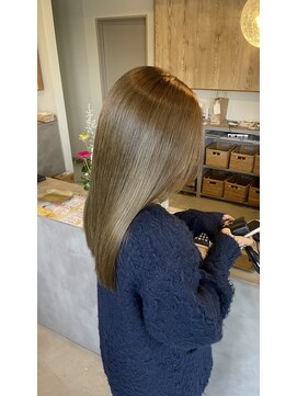 ドロップ ウタヅ(Drop UTAZU) 大人カーキーベージュカラー