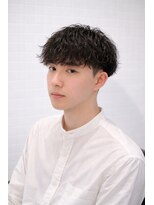 ゼロスバーバー(0's BARBER SHOP) 束感ナチュラル波巻きパーマ人気流行無造作メンズ