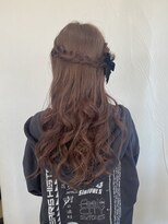ジュリア(Giulia)&nbsp;今っぽ可愛い♪くるみちゃんヘア×リボンアレンジ