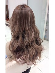 大人気★毎日のヘアスタイルが変わるデザインカラー★