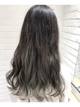 エイト 福岡天神店(EIGHT fukuoka) 【EIGHT福岡】お客様スタイル_バレイヤージュシルバーアッシュ★