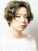 ボブウルフ/ハイライト/オリーブアッシュ/束感ショート/20代