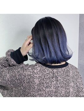 モーション 新宿(motion) ネイビーバレイヤージュ