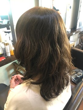 シャンカ(Syanka) ロングレイヤーパーマ