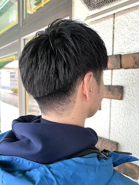 スタンドバーバー 柏(STAND BARBER) マッシュパーマ/ウルフ/アッシュブラック/カルマパーマ/柏