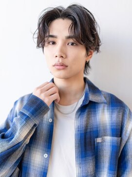 エフエム 渋谷(FM) ツーブロック/センターパート/ニュアンスパーマ/束感