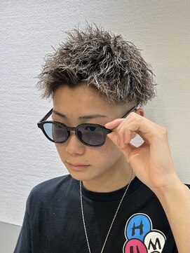 ルースト 京都駅前店(ROOST) ツイスパホワイトメッシュ