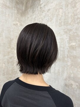 イル(iru) 軽さ◎レイヤーボブ