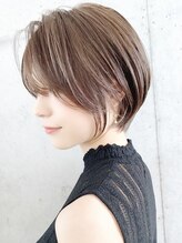 【グレイカラー】こだわりのカラー剤でダメージをおさえて、過去１番の艶髪へ