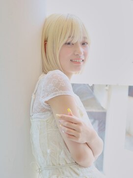 エムスラッシュ センター南(M.SLASH) ブロンド/プラチナカラー/ブリーチ/切りっぱなしボブ/センター南