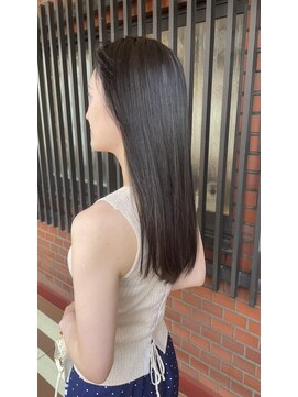 ニード(need) 透明感オリーブベージュ