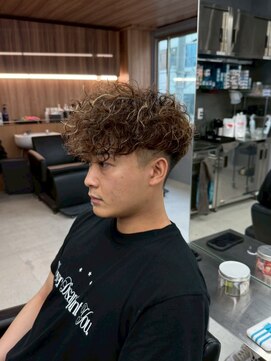 リッチブランドアンドコー(Rich Brand&Co) スパイキーショート　フェード　スペインカール　ルーズパーマ