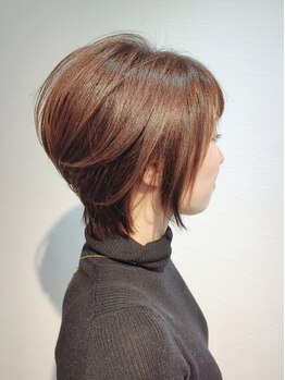 20年以上経験を積んだベテランスタイリスト在籍の隠れ家サロン☆新しい自分に出会える素敵な時間を＊