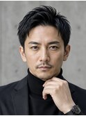 短髪アップバングショート大人ビジネスヘア刈り上げ爽やか