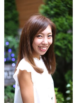 ミュゼ(musee) ナチュラル　ストレートヘア