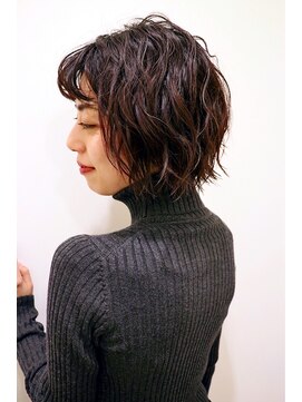 アンティガ(ANTIGA) 波ウエーブボブ