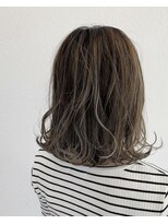 リノヘアー(lino hair) ハイライトカラーボブ
