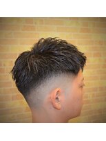 バーニーズ バーバークラブ(BARNEYS BARBER CLUB)&nbsp;スキンフェード