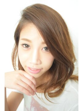 ハリス(Harris) ワンサイドショート/ボブ/ブランジュ/ダブルバンク 表参道/青山