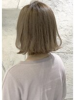 ガレリアエレガンテ 可児店(GALLARIA Elegante)&nbsp;明るめアッシュベージュの外ハネボブ