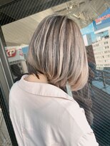 イリ 梅田(ili)&nbsp;【kento限定カラー】ショートボブ/バレイヤージュ