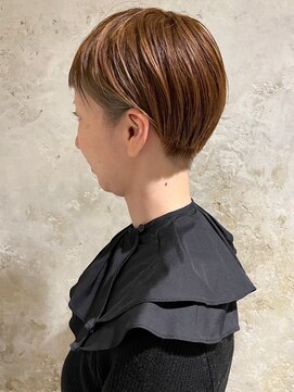 ヴェルマ 江坂店(varma) 【江坂/うるツヤショート】白髪ぼかし&髪質改善も人気◎