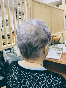 サロンドエー(SALON DE A) おしゃれマダムの素敵ショートスタイル。【港南台駅】