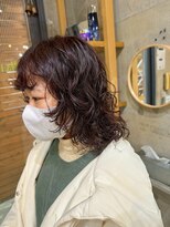 ナループロアオハナ(Nalu pu loa ohana) ウルフパーマ/くるくるパーマ/ウルフ/パーマ/ピンクパープル