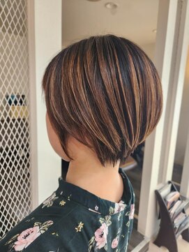 ヘアーデザイン ビビッドリンク(HAIR DESIGN VIVID link) ハイライトショートボブ