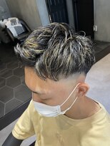 ラグシス ザ バックルーム(LUXIS THE BACK ROOM) スキンフェード×メッシュ【立川/メンズ】