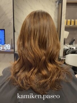 カミケンパセオ(kamiken.paseo) 大人上品ミディアムレイヤー×巻き髪【カミケンパセオ/福島】