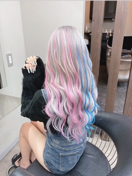 エミーバイモアムー(Emmie byMoremuu) ［南越谷YU-TA］ギャルカラー×キキララハイライト