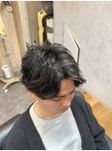 センターパート×波打ちスパイラルパーマ