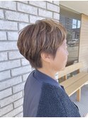 40代50代大人かっこいいベージュハイライト×ショート