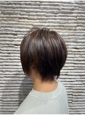 20代30代40代前下がりストレート小顔補正立体カット