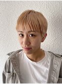 ベリーショート/ホワイトピンクベージュ/ハイトーンカラー