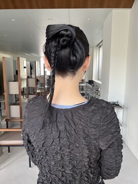 ローレンジウ(LOREN JU) ミディアムヘア/暗めカラー/グランマッシュ/名駅/レイヤーカット