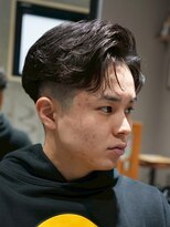 メッツ 原宿(METS)&nbsp;MEN'S/毛流れサイドパート×フェード/短髪/黒髪
