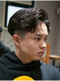 MEN'S/毛流れサイドパート×フェード/短髪/黒髪
