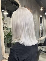 ネハス ナガオカ(nehus.nagaoka)&nbsp;ブリーチ/イメチェン/ホワイトブロンド/外ハネボブ/美髪