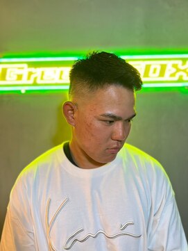 グリーディーフォックス 代々木(Greedy FOX) 束感/コンマヘア/アップバング/ツーブロックマッシュ/フェード