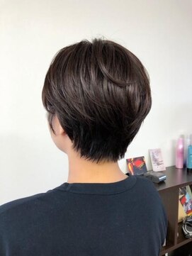 ヘアアンドアイラッシュ ココアンジェ くりえいと宗像店(Coco Ange) くびれショート