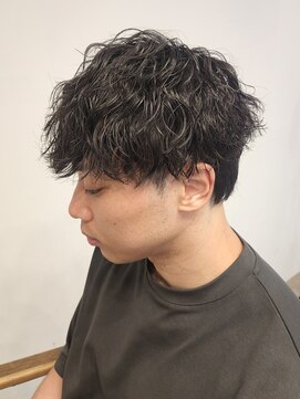 ニアウ 伊勢崎連取店(Niau) マッシュウルフ波巻きツイストスパイラルパーマ