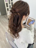 アリー(ALLIE´)&nbsp;〇ハーフアップ【BEAUTY SALON ALLIE´】